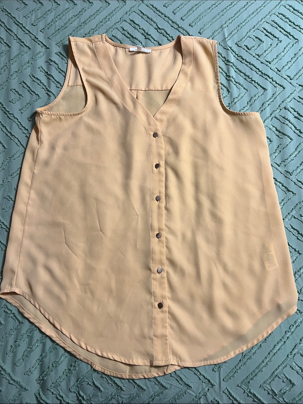 Maurices Sleeveless Button-Front Blouse in Peach